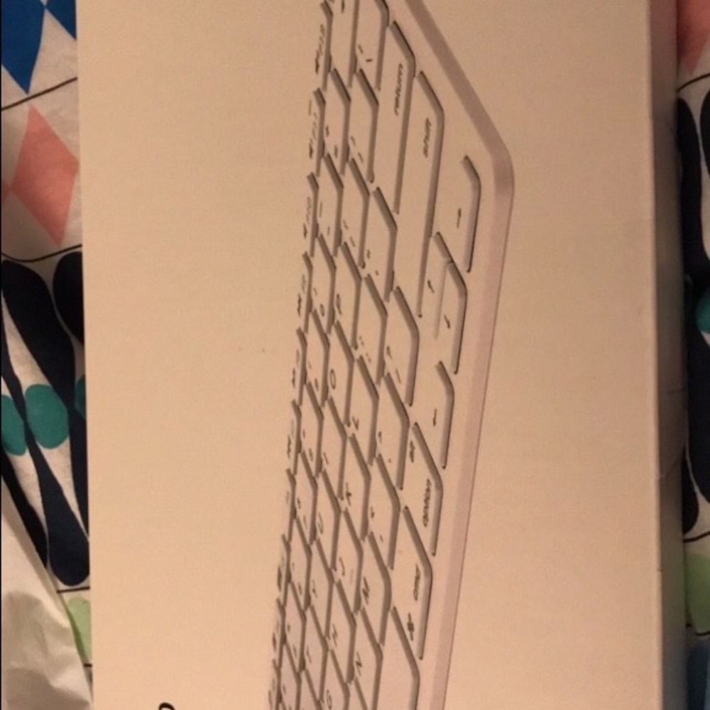 Keyboard - Picture 2 of 2